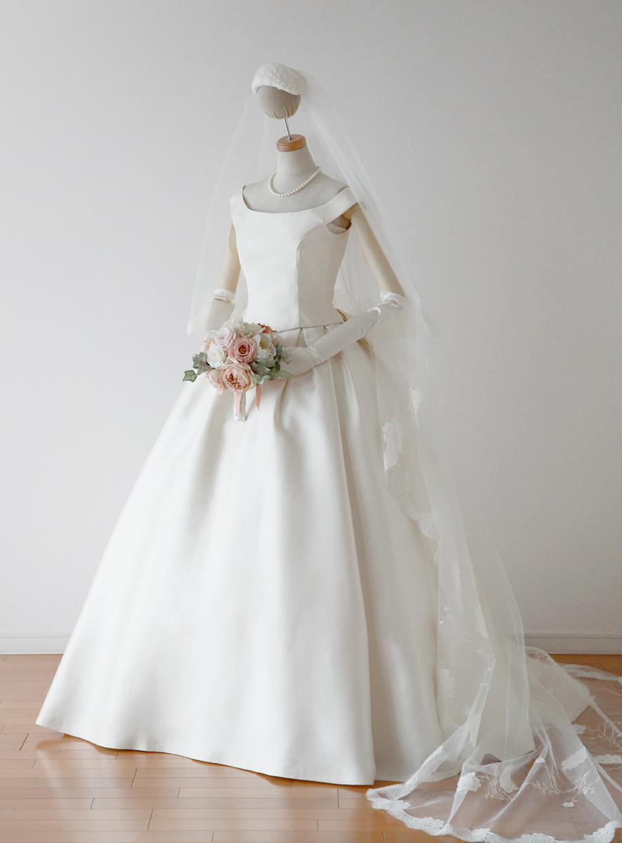 ローブ・ドゥ・マリエ セツコ アオキ | Dresses | 肩ありドレス